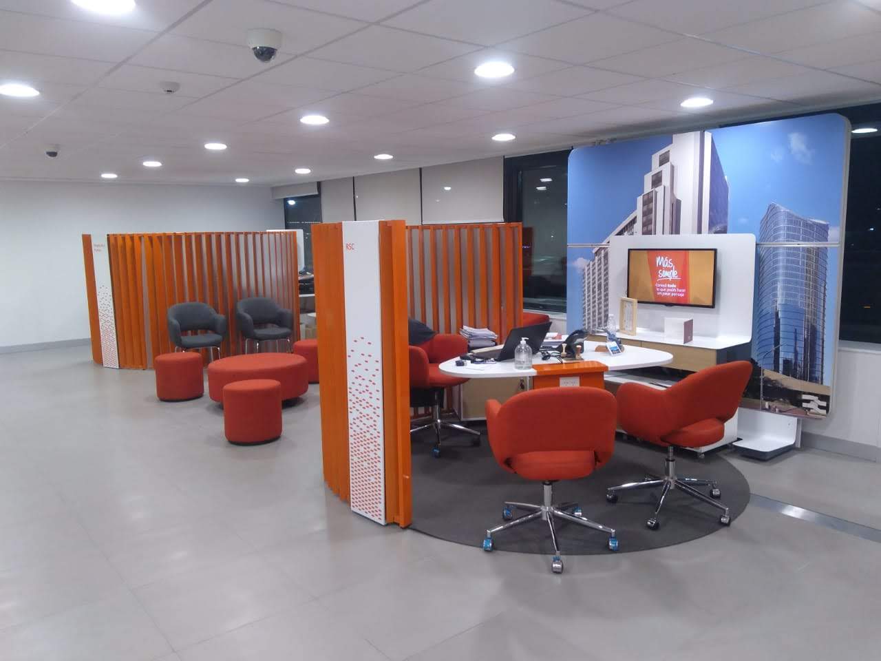 Interior de oficina corporativa